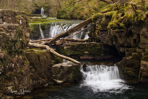 Sgwd Ddwli Isaf in Brecon Beacons, Wales