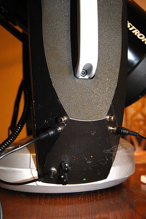 Outer plugs after the dew heater in fork-arm mod