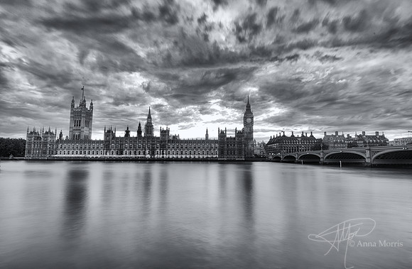 London at sunset - b&w