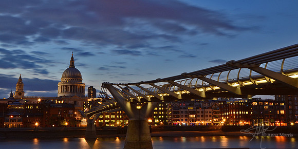 St Pauls Cathedral & Millenium Bridge at sunset